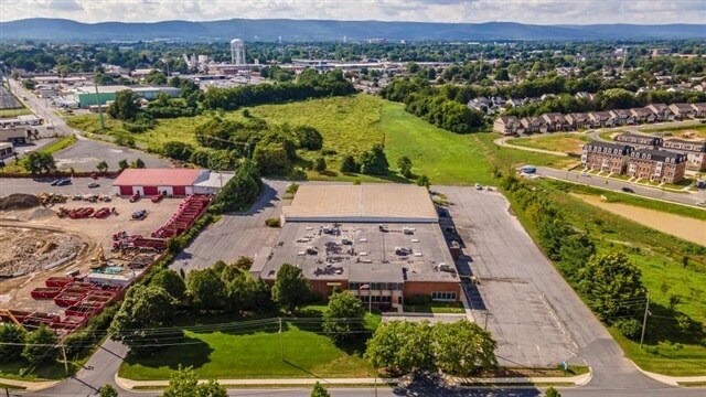 More Photos Of 605 E Church St, Frederick Warehouse For Lease