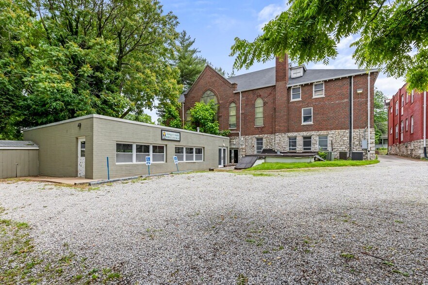 More Photos Of 1517 McCausland Ave, Saint Louis Specialty For Sale