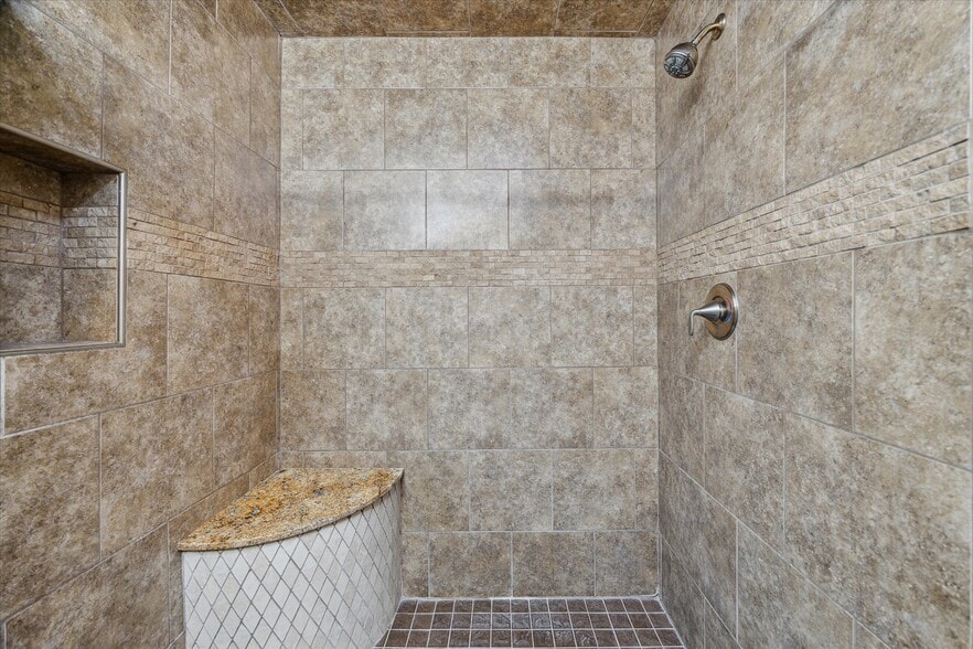 More Photos Of 11126 Timber Crest Dr, Houston Warehouse For Sale