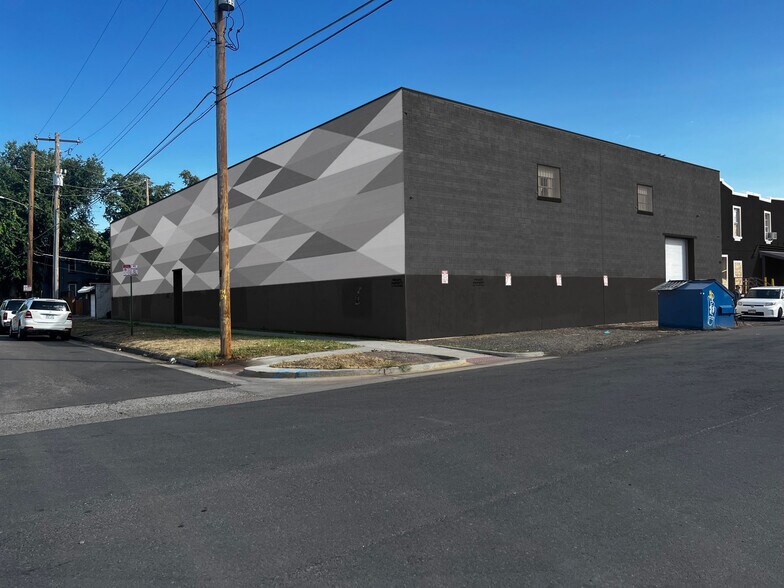 More Photos Of 890 Navajo St, Denver Warehouse For Lease