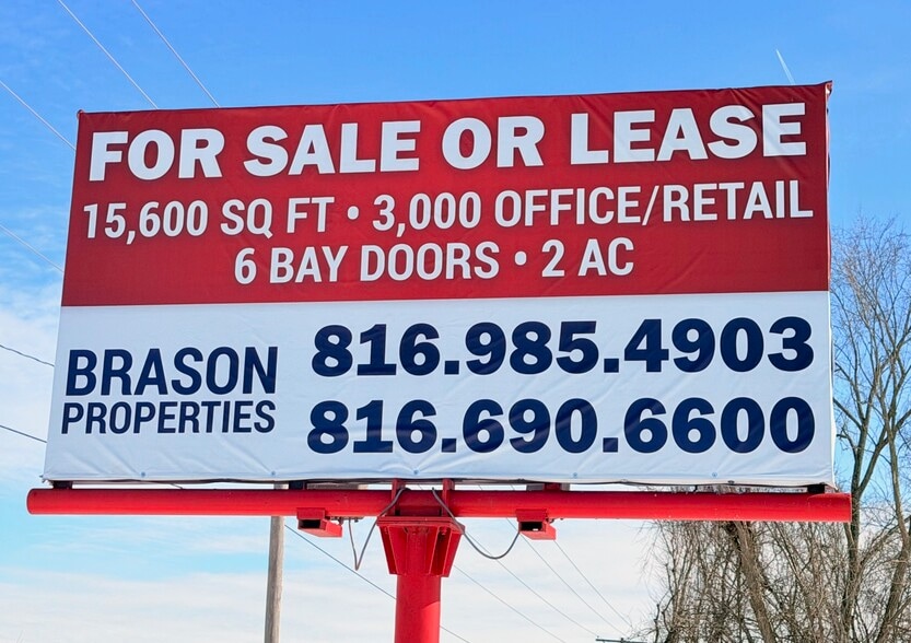 More Photos Of 701 SW 1st St, Oak Grove Industrial For Lease