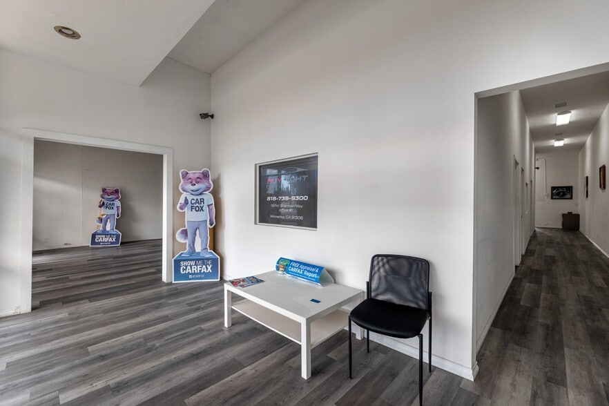 More Photos Of 19739-19749 Sherman Way, Canoga Park Storefront For Sale