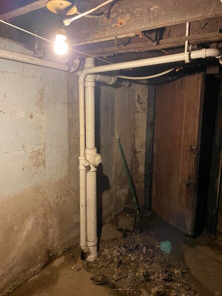 More Photos Of 7425-7429 S Broadway, Saint Louis Apartments For Sale