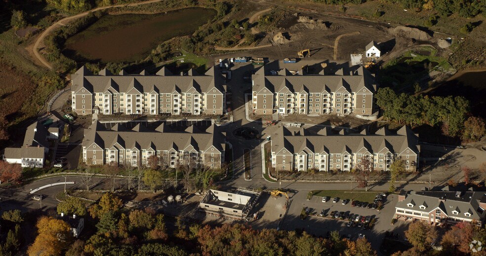 More Photos Of 4 Berry St, North Andover Apartments For Lease