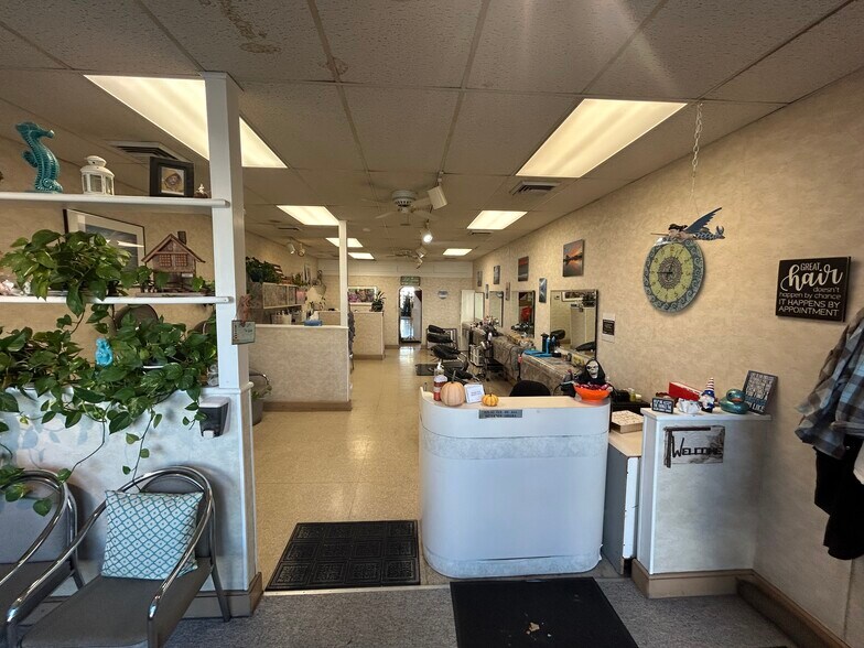 More Photos Of 72 Van Zant St, Norwalk General Retail For Lease