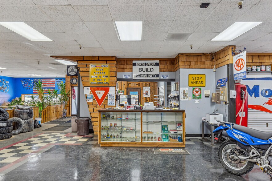 More Photos Of 417 24th St SW, Jamestown General Retail For Sale