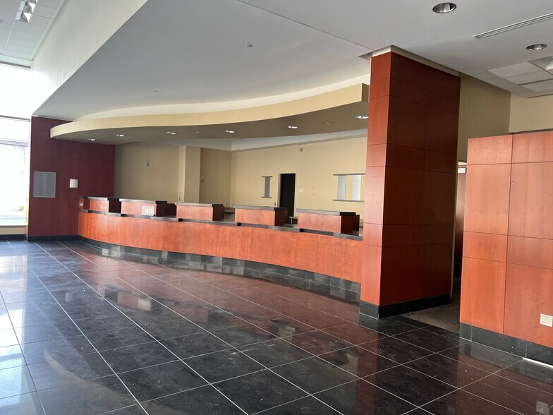 More Photos Of 835 W Hamilton St, Allentown Apartments For Lease