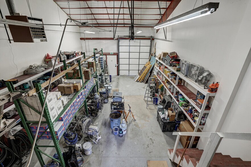 More Photos Of 365 Warren Ave, Silverthorne Showroom For Lease