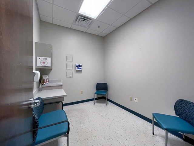 More Photos Of 160 MacGregor Pines Dr, Cary Medical For Sale