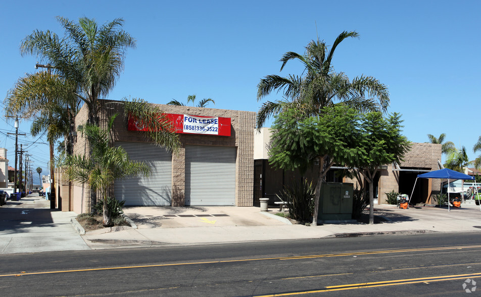 Primary Photo Of 6860 La Jolla Blvd, La Jolla Carwash For Lease