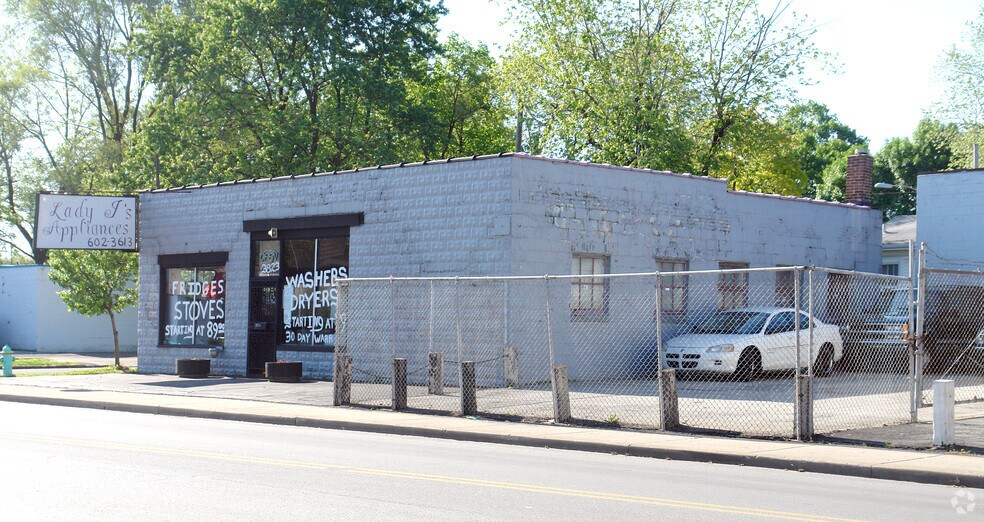 More Photos Of 3823 E 10th St, Indianapolis Freestanding For Sale