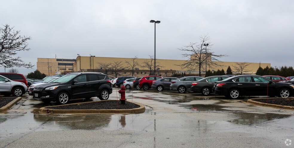 More Photos Of 6600 W Washington St, West Allis Manufacturing For Lease