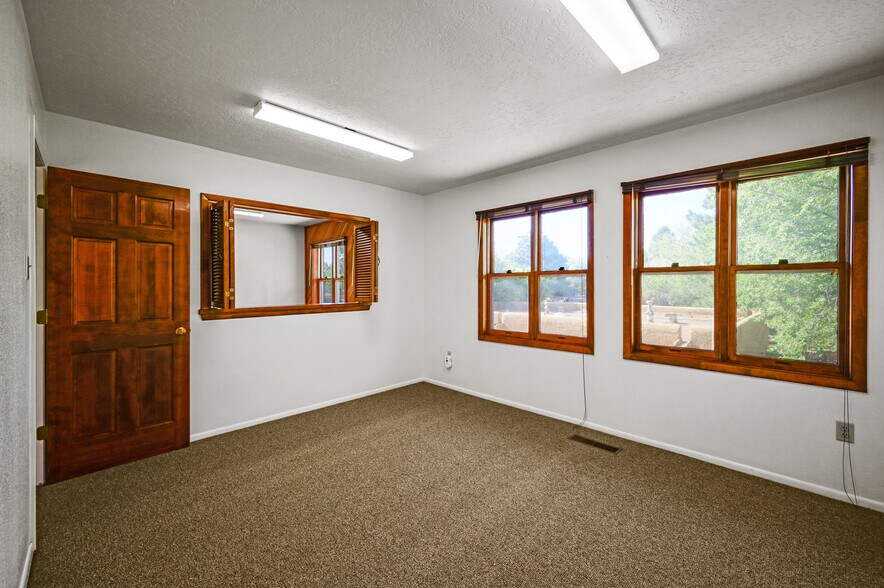 More Photos Of 1464 S Saint Francis Dr, Santa Fe Office For Sale