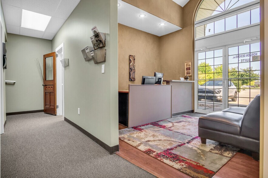 More Photos Of 5308 Parklane Pl, Kearney Office For Sale