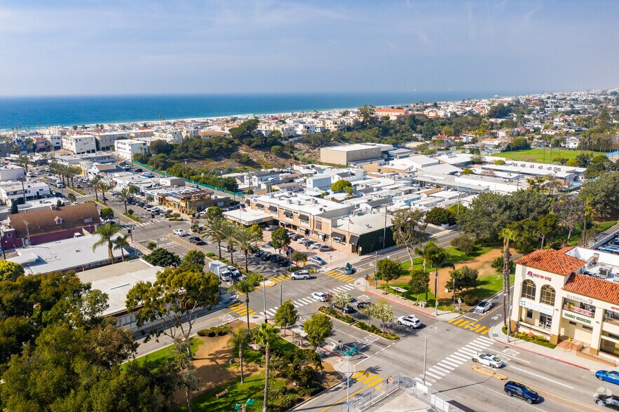 More Photos Of 555 Pier Ave, Hermosa Beach Storefront Retail Office For Lease