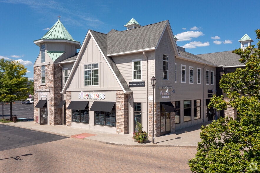 More Photos Of 1311 Herr Ln, Louisville Unknown For Lease