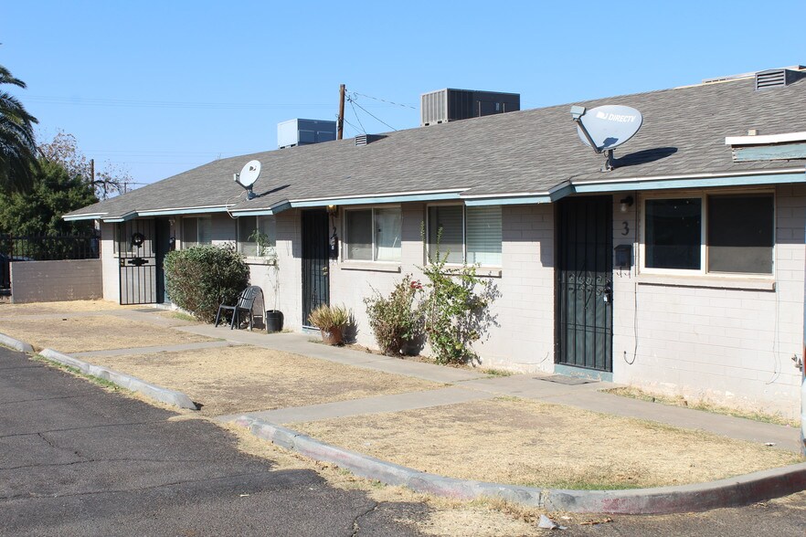 More Photos Of 7107-7113 N 53rd Ave, Glendale Apartments For Sale