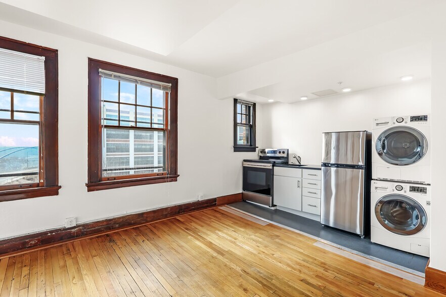 More Photos Of 1729 Grand Ave, Des Moines Apartments For Sale