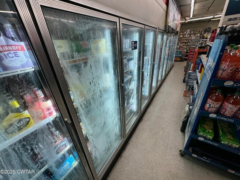 More Photos Of 2115 E Main St, Humboldt Convenience Store For Sale