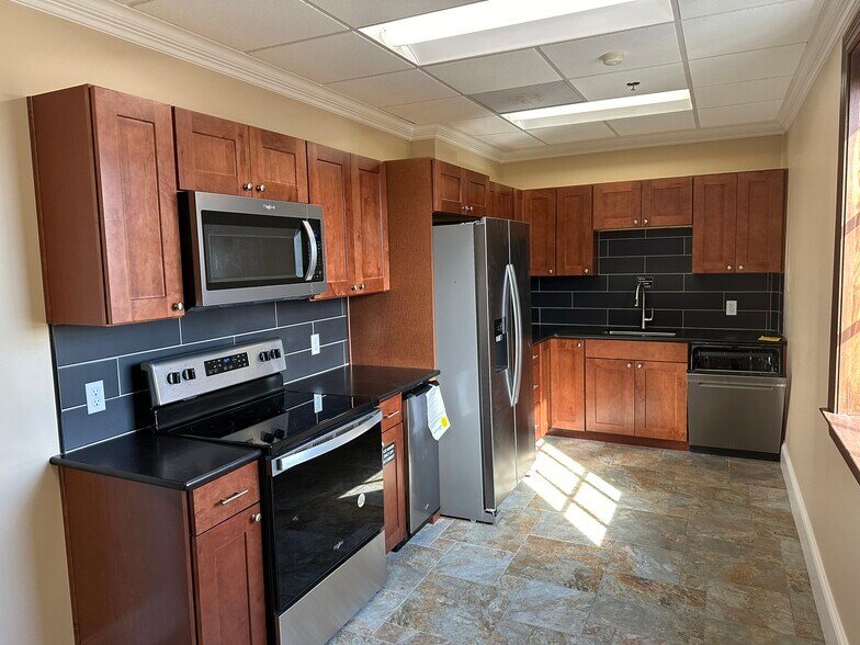 More Photos Of 11470 Parkside Dr, Knoxville Office For Lease