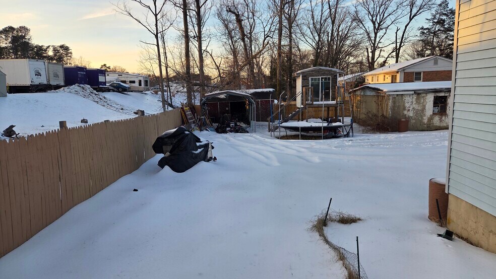 More Photos Of 7905 Sarakal Rd, Clinton Specialty For Sale