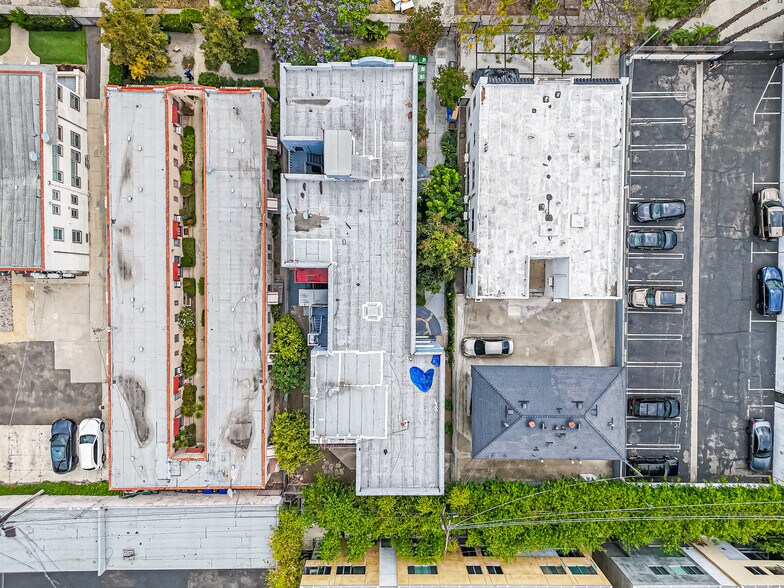 More Photos Of 1131 Lodi Pl, Los Angeles Apartments For Sale