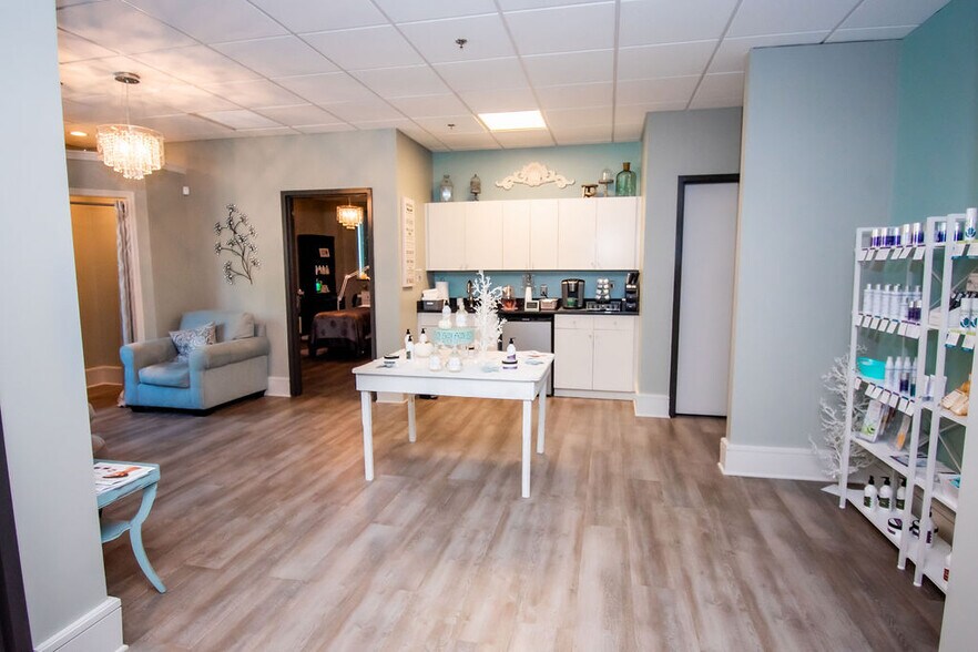 More Photos Of 3598 Highway 11, Travelers Rest Office For Sale