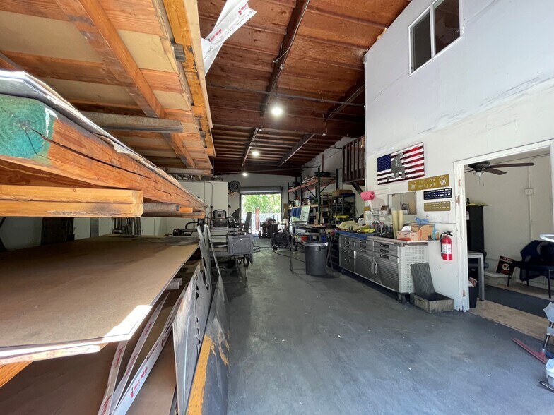 More Photos Of 1011-1021 Mason St, Vacaville Unknown For Lease