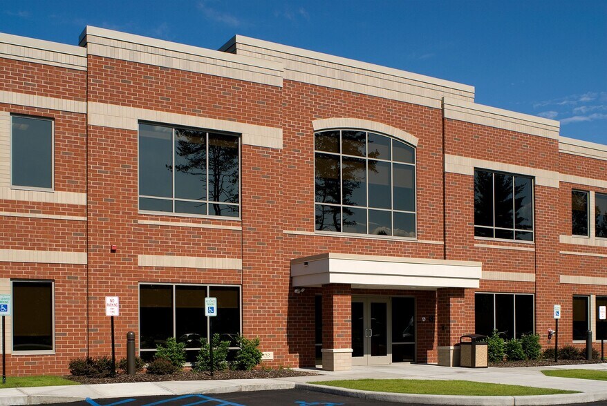 More Photos Of 40 Media Dr, Queensbury Office For Lease