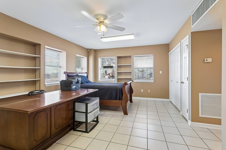 More Photos Of 201 23rd St, Kenner Warehouse For Sale