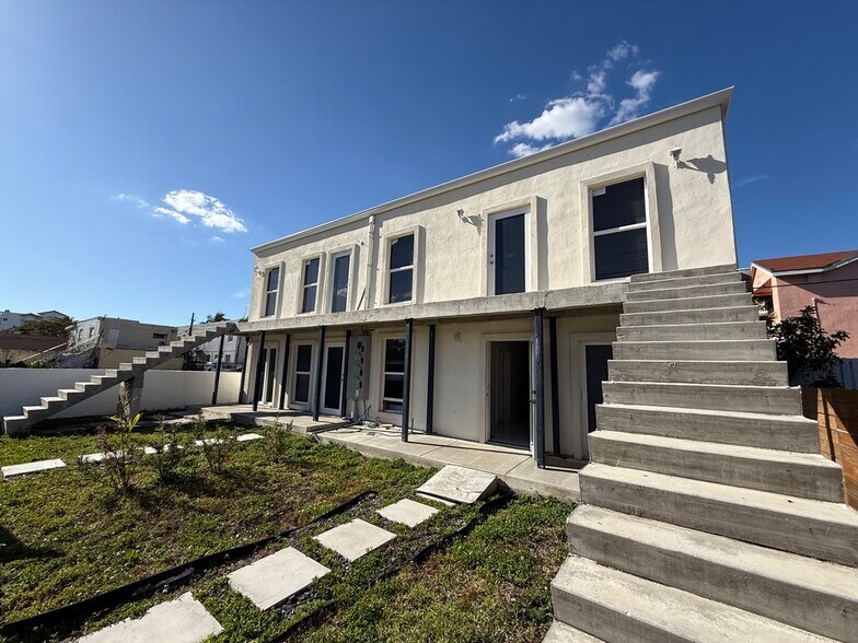 More Photos Of 729 SW 3rd St, Miami Apartments For Sale