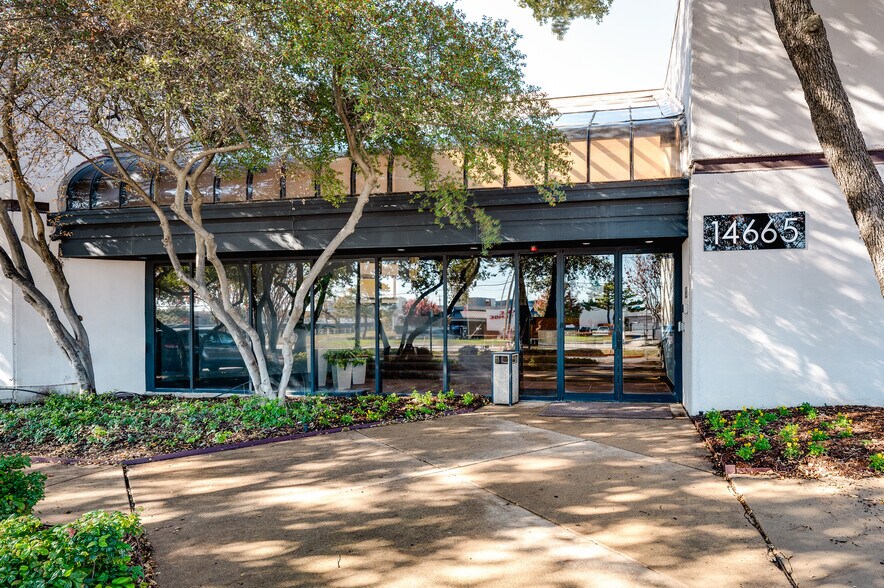 Primary Photo Of 14665 Midway Rd, Addison Office For Lease