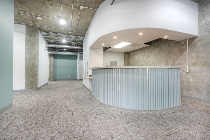 More Photos Of 2180 S El Camino Real, Oceanside Office For Sale