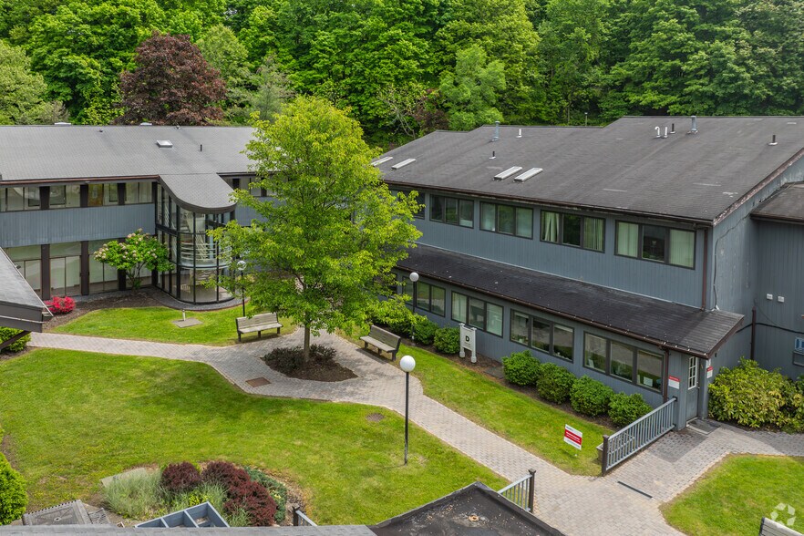 More Photos Of 1985 Crompond Rd, Cortlandt Manor Medical For Sale