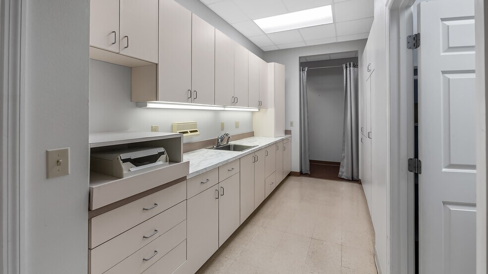 More Photos Of 16215 Sr-50 Hwy, Clermont Storefront For Lease