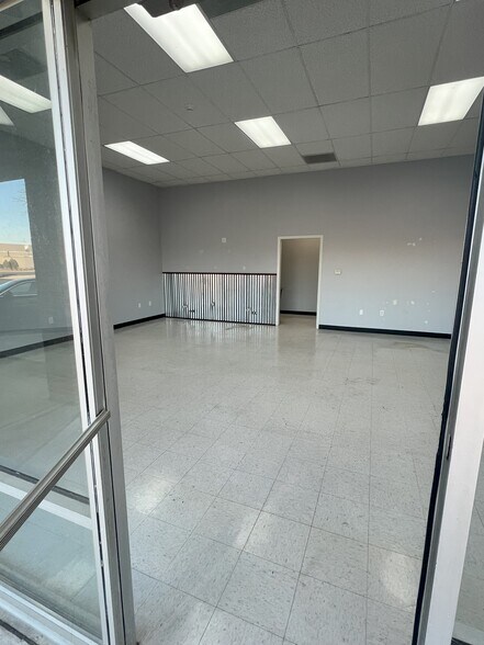 More Photos Of 122 Indian Springs Dr, Sandwich General Retail For Lease