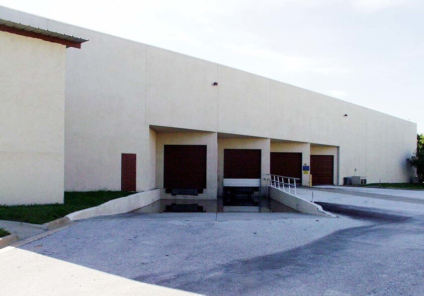 More Photos Of 1001 Sand Pond Rd, Lake Mary Manufacturing For Sale
