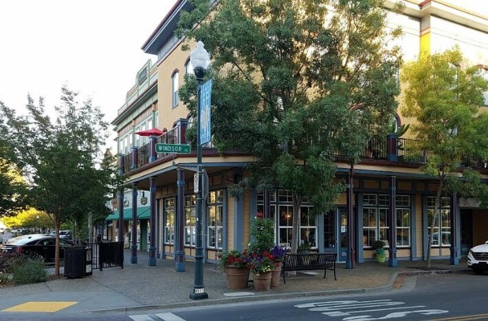 More Photos Of 220 Windsor River Rd, Windsor Apartments For Sale