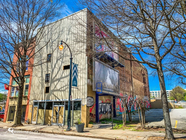 More Photos Of 165 Peachtree St SW, Atlanta Storefront Retail Office For Sale