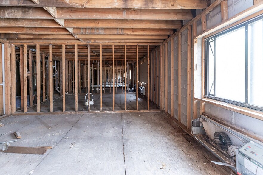 More Photos Of 6020 Shelby Oaks Dr, Memphis Hotel For Sale