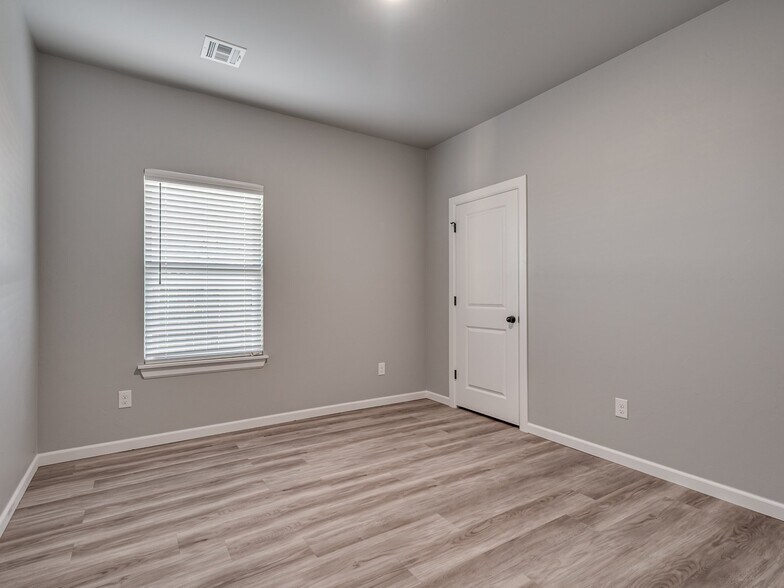 More Photos Of Josie Circle, Midwest City Apartments For Sale