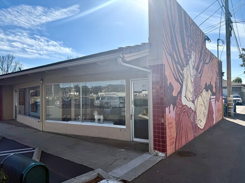 More Photos Of 110 S Citrus Ave, Vista Freestanding For Lease