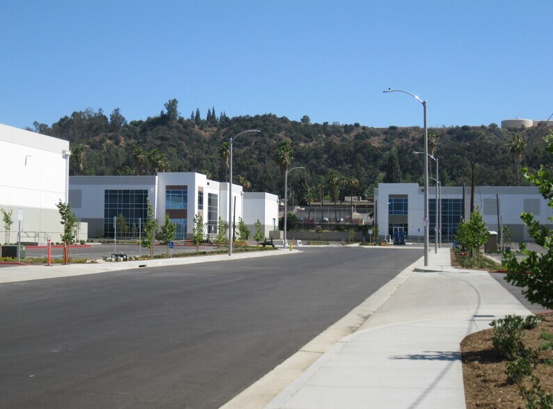 More Photos Of 802 Echelon Ct, City of Industry Warehouse For Lease