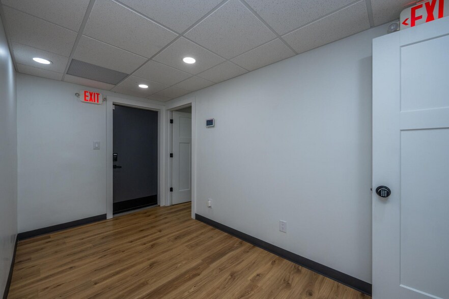More Photos Of 3830-3824-M-139 Saint Joseph, MI 49085, Saint Joseph Medical For Sale