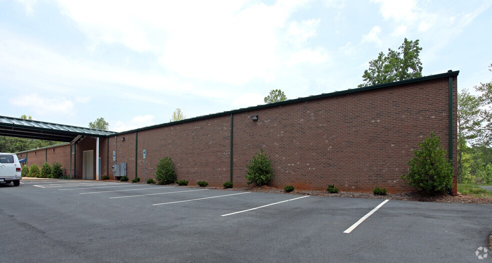More Photos Of 416 Millstone Dr, Hillsborough Light Manufacturing For Sale