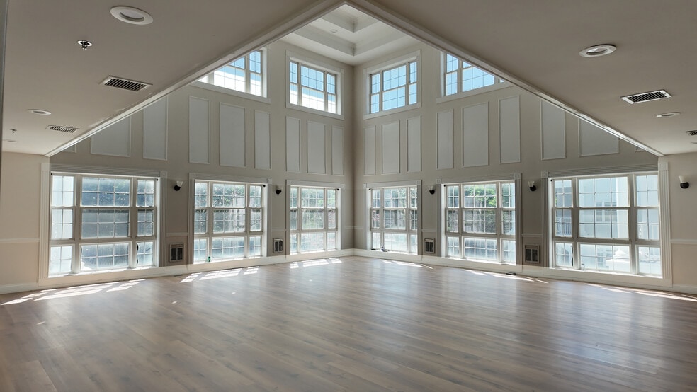 More Photos Of 5690 State Bridge Rd, Johns Creek Assisted Living For Sale
