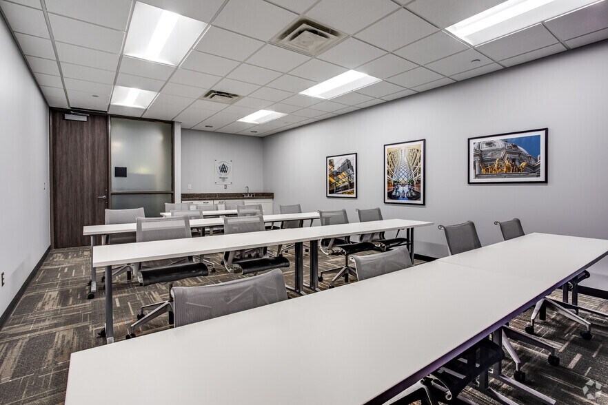 More Photos Of 7825 Washington Ave S, Minneapolis Office For Lease