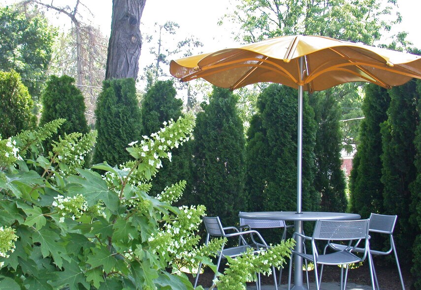 More Photos Of 114 Rayson St, Northville Loft Creative Space For Lease