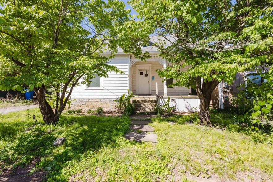 More Photos Of , Lexington Specialty For Sale