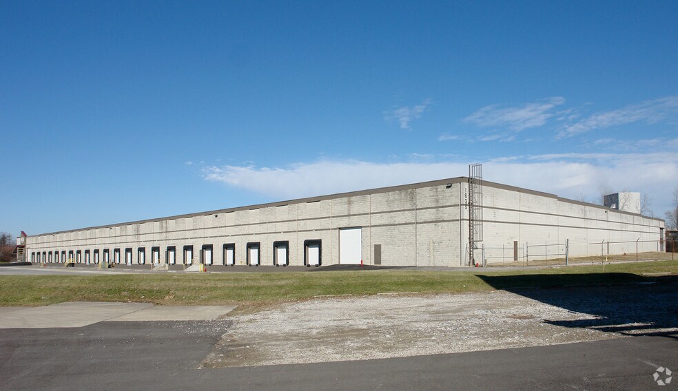 More Photos Of 1635 Watkins Rd, Columbus Warehouse For Lease